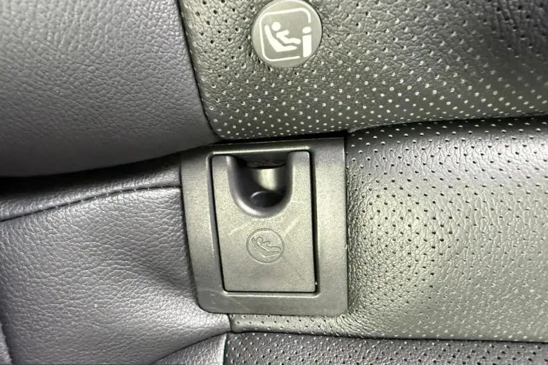 Toyota Camry din 2023 cu 36.810 km - oferta TOY231531 - foto 28
