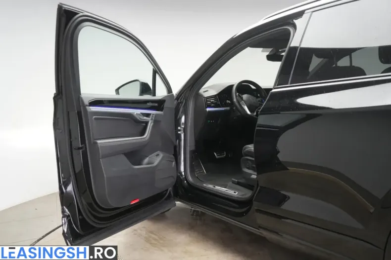 Volkswagen Touareg din 2023 cu 49.000 km - oferta VOL231537 - foto 12