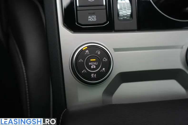 Volkswagen Touareg din 2023 cu 49.000 km - oferta VOL231537 - foto 18