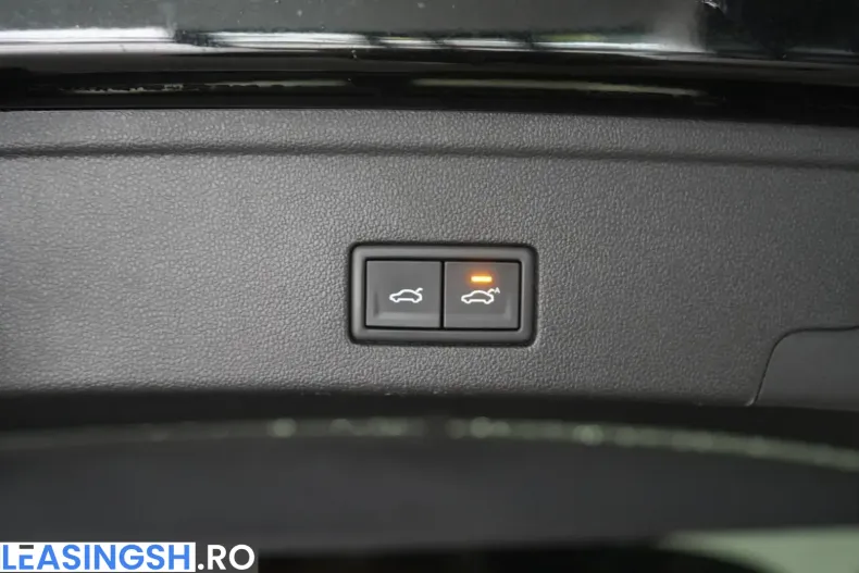 Volkswagen Touareg din 2023 cu 49.000 km - oferta VOL231537 - foto 37