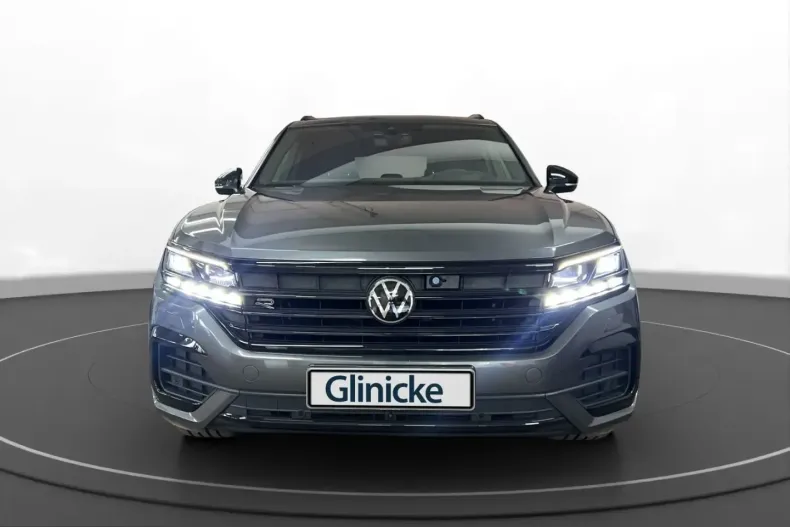 Volkswagen Touareg din 2023 cu 53.640 km - oferta VOL231538 - foto 2