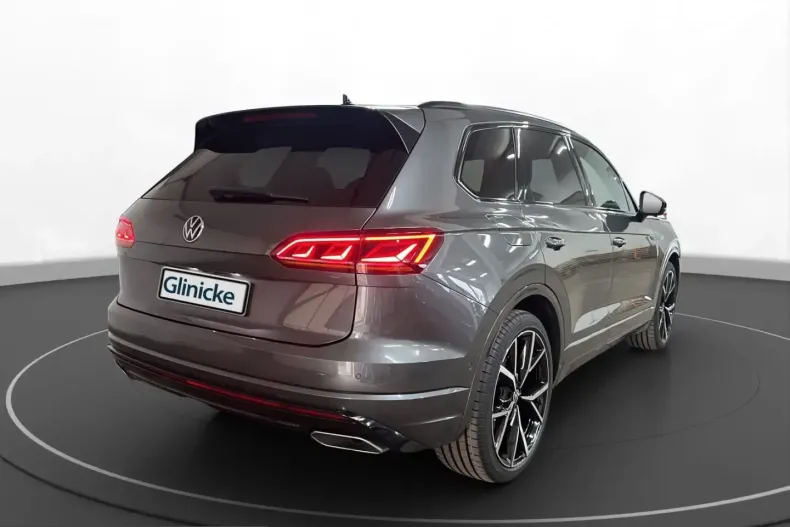 Volkswagen Touareg din 2023 cu 53.640 km - oferta VOL231538 - foto 4