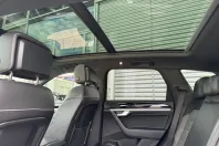 Volkswagen Touareg din 2022 cu 83.122 km - oferta VOL231539 - foto 4