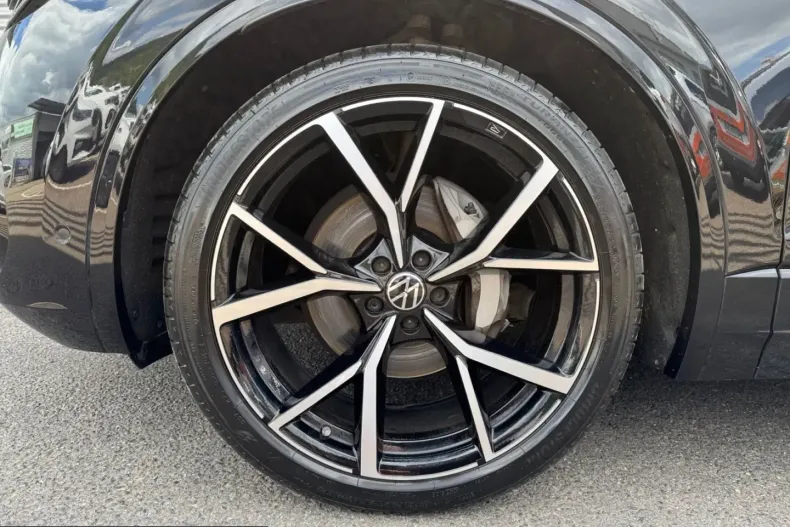 Volkswagen Touareg din 2022 cu 83.122 km - oferta VOL231539 - foto 6