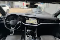 Volkswagen Touareg din 2022 cu 83.122 km - oferta VOL231539 - foto 9
