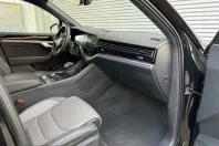 Volkswagen Touareg din 2025 cu 19.942 km - oferta VOL231540 - foto 12