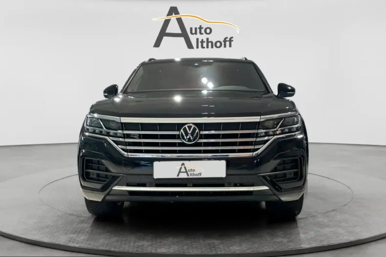 Volkswagen Touareg din 2022 cu 132.700 km - oferta VOL231542 - foto 2