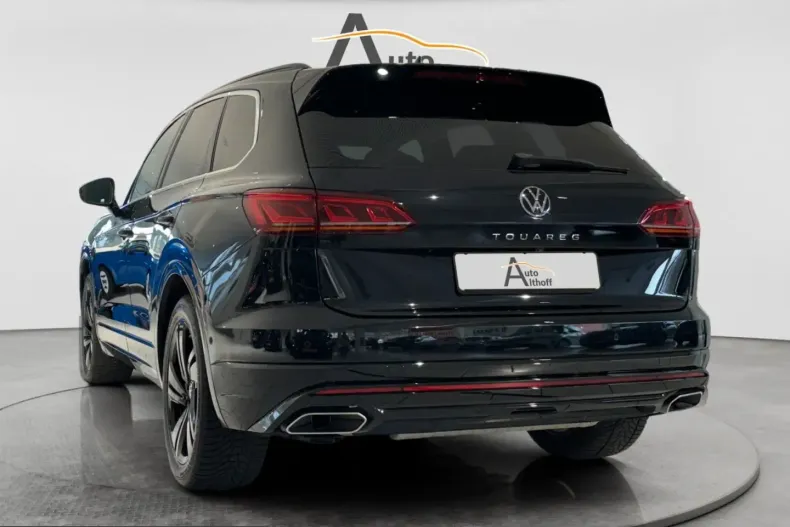 Volkswagen Touareg din 2022 cu 132.700 km - oferta VOL231542 - foto 4
