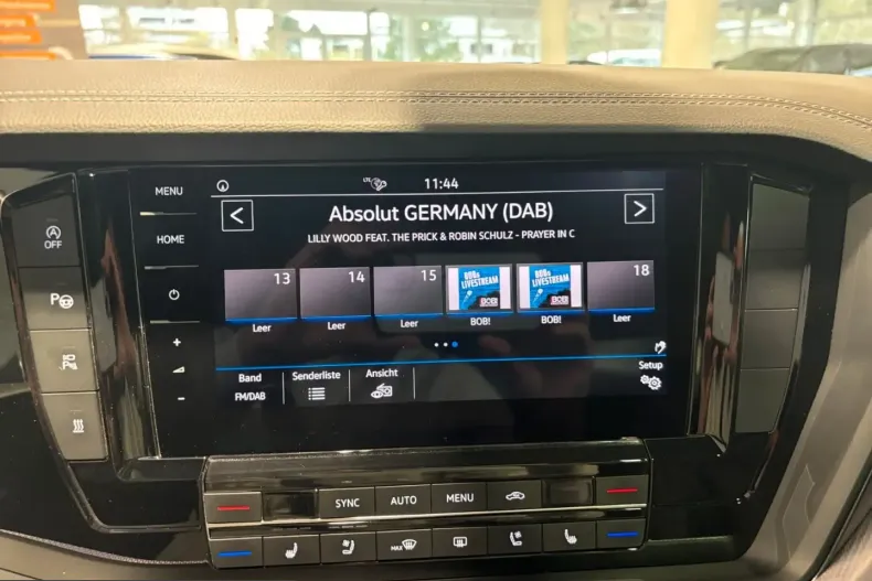 Volkswagen Touareg din 2022 cu 132.700 km - oferta VOL231542 - foto 23