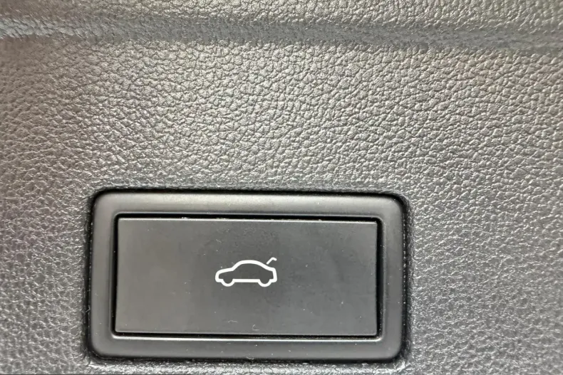 Volkswagen Touareg din 2023 cu 58.583 km - oferta VOL231543 - foto 12