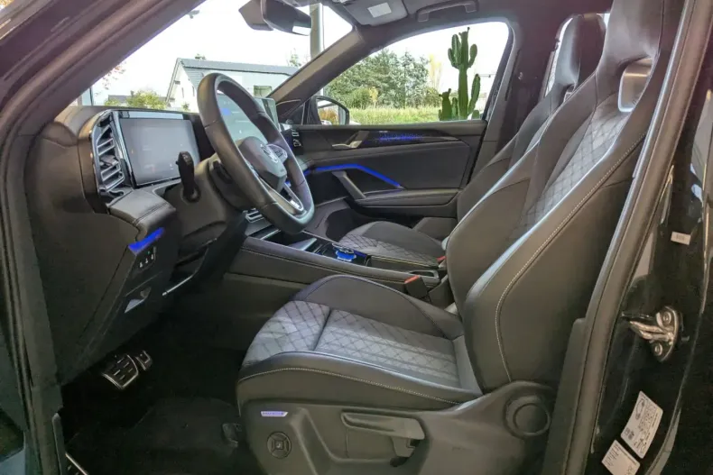 Volkswagen Tiguan din 2025 cu 22.235 km - oferta VOL231544 - foto 12