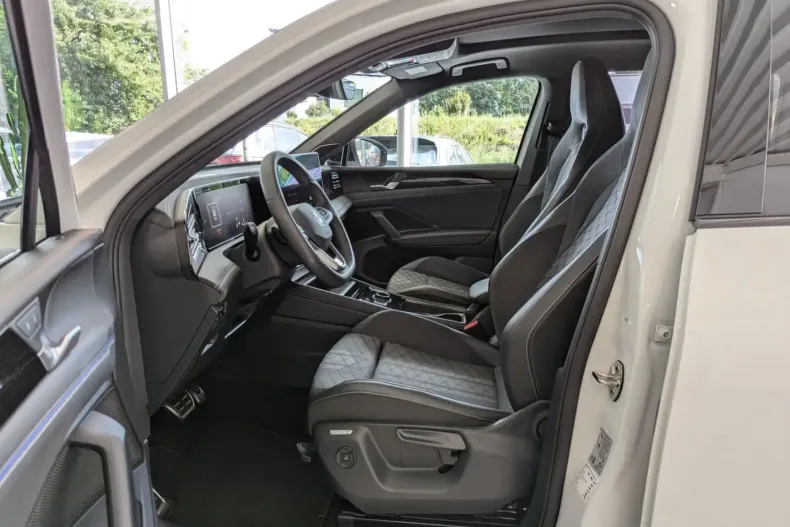 Volkswagen Tiguan din 2025 cu 27.308 km - oferta VOL231545 - foto 12