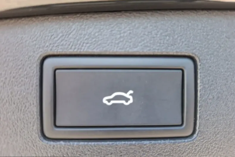 Volkswagen Tiguan din 2025 cu 35.404 km - oferta VOL231546 - foto 19