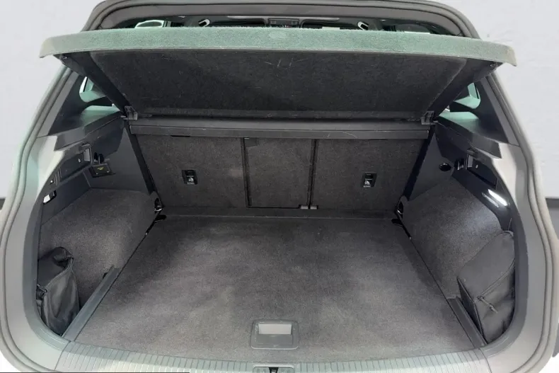 Volkswagen Tiguan din 2024 cu 67.303 km - oferta VOL231548 - foto 8