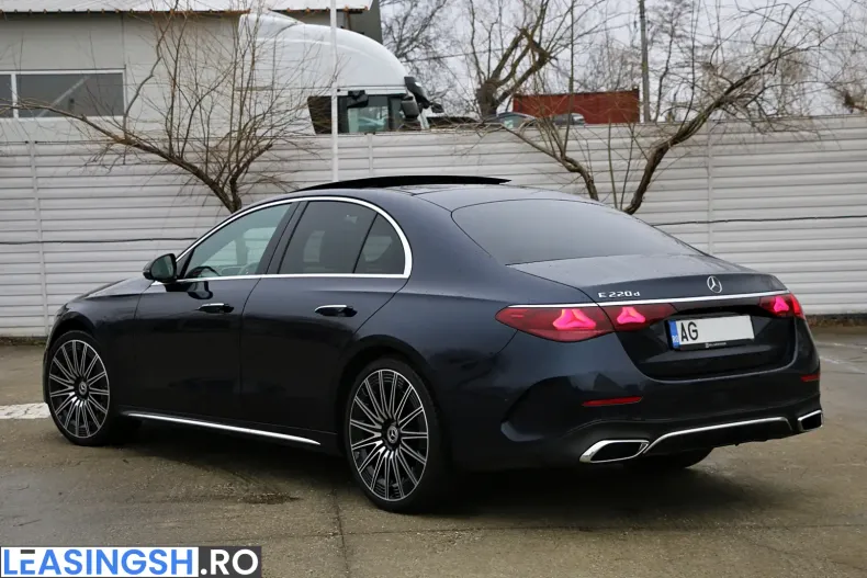 Mercedes-Benz E 220 (Clasa E) din 2024 cu 65.000 km - oferta MER231551 - foto 11