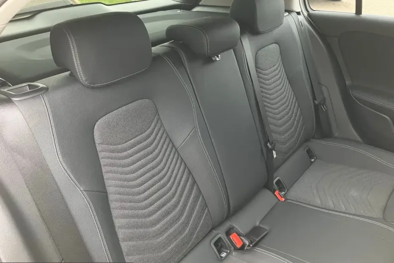Mercedes-Benz A 180 (Clasa A) din 2025 cu 14.400 km - oferta MER231569 - foto 6