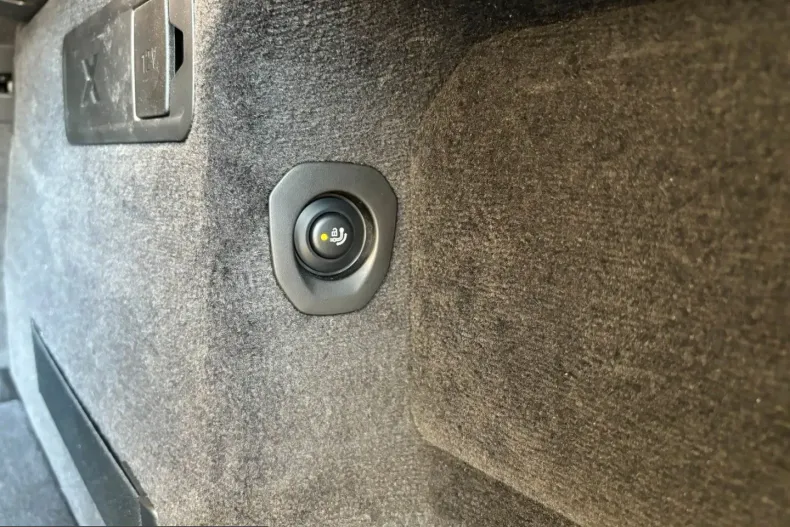 BMW X6 (Seria X) din 2025 cu 28.362 km - oferta BMW231572 - foto 19