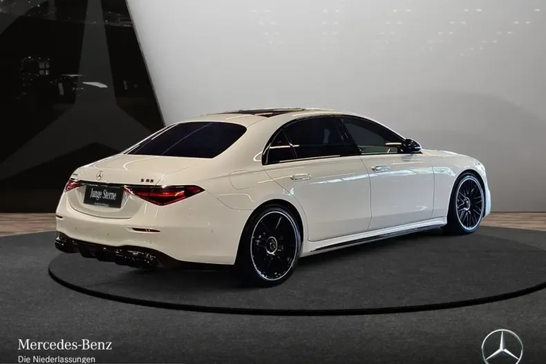 Mercedes-Benz S 63 AMG (Clasa S) din 2025 cu 8.640 km - oferta MER231573 - foto 5