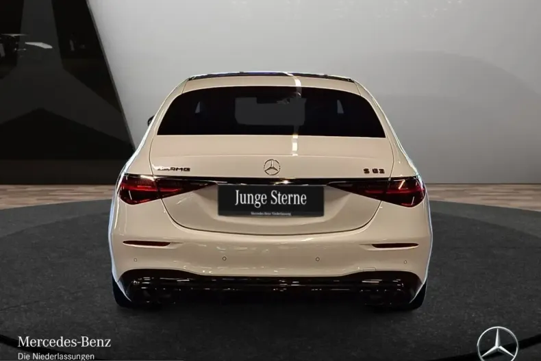 Mercedes-Benz S 63 AMG (Clasa S) din 2025 cu 8.640 km - oferta MER231573 - foto 6