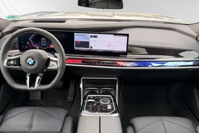 BMW 740 (Seria 7) din 2025 cu 13.480 km - oferta BMW231590 - foto 8