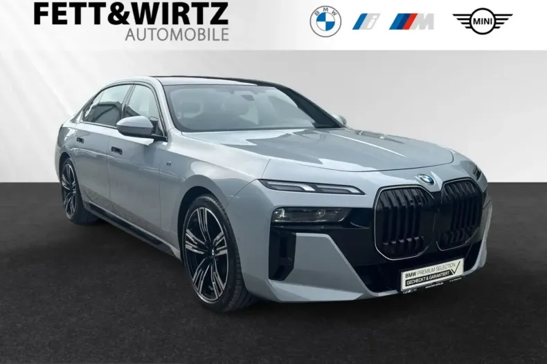 BMW 740 (Seria 7) din 2025 cu 6.700 km - oferta BMW231591 - foto 1