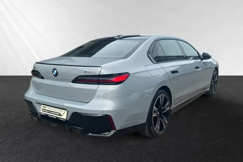 BMW 740 (Seria 7) din 2025 cu 6.700 km - oferta BMW231591 - foto 3