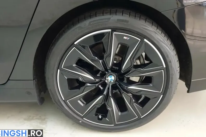BMW 750 (Seria 7) din 2025 cu 17.700 km - oferta BMW231598 - foto 15