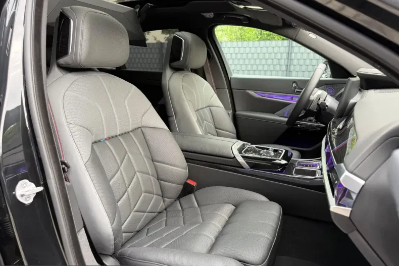 BMW 740 (Seria 7) din 2025 cu 10.000 km - oferta BMW231599 - foto 13