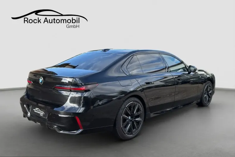 BMW 740 (Seria 7) din 2024 cu 11.990 km - oferta BMW231602 - foto 4