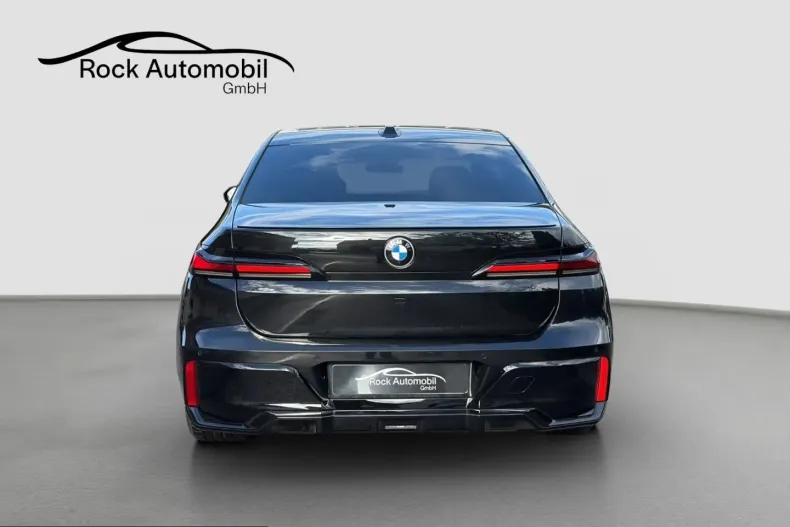 BMW 740 (Seria 7) din 2024 cu 11.990 km - oferta BMW231602 - foto 8