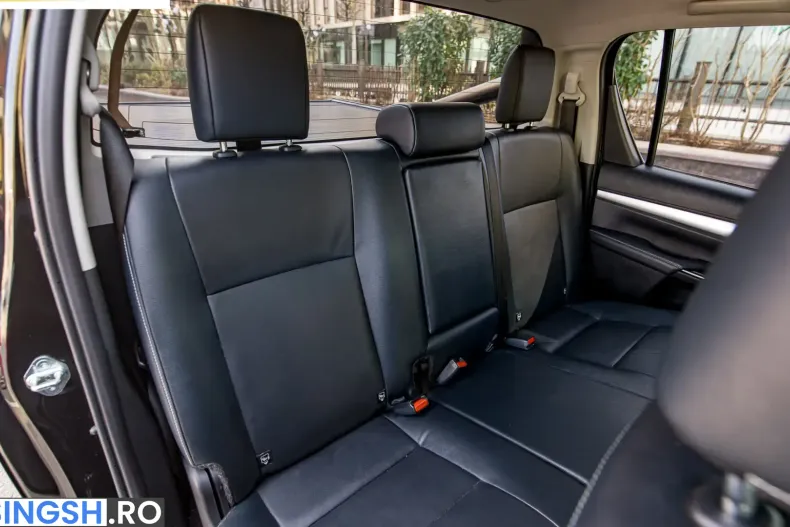 Toyota Hilux din 2021 cu 38.100 km - oferta TOY231607 - foto 28