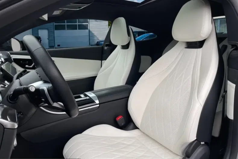 Mercedes-Benz CLE 220 (Clasa CLE) din 2023 cu 20.900 km - oferta MER231628 - foto 4
