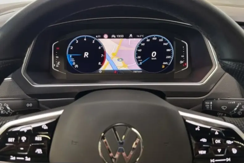 Volkswagen Tiguan din 2022 cu 70.874 km - oferta VOL231630 - foto 9