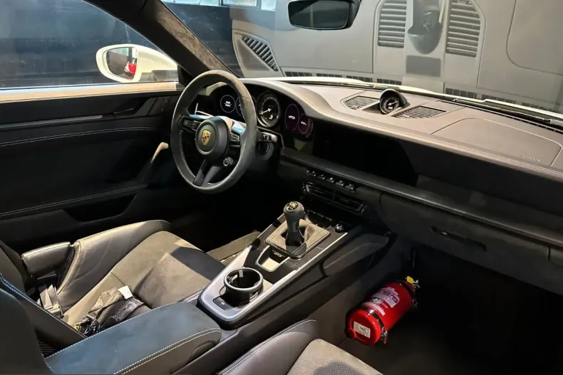 Porsche 992 din 2021 cu 7.548 km - oferta POR231636 - foto 18