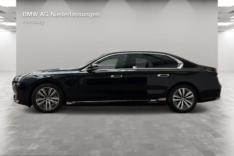 BMW 750 (Seria 7) din 2023 cu 44.205 km - oferta BMW231638 - foto 2