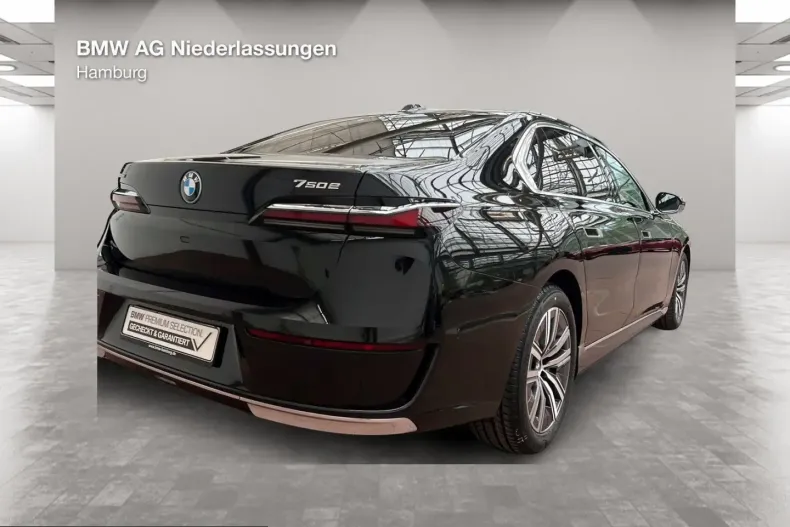 BMW 750 (Seria 7) din 2023 cu 44.205 km - oferta BMW231638 - foto 5