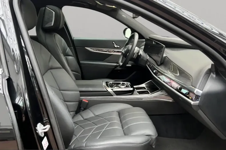 BMW 750 (Seria 7) din 2023 cu 44.205 km - oferta BMW231638 - foto 15