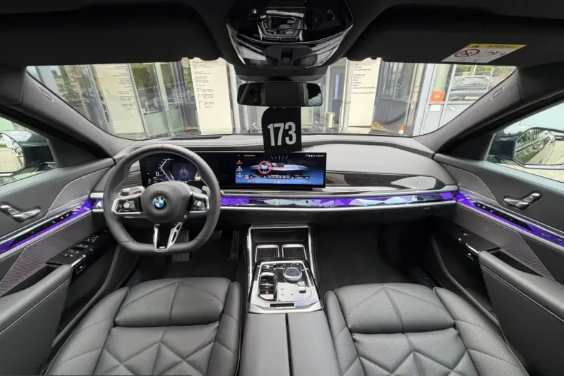 BMW 740 (Seria 7) din 2025 cu 5.052 km - oferta BMW231645 - foto 2