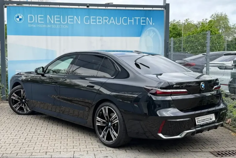 BMW 740 (Seria 7) din 2025 cu 5.052 km - oferta BMW231645 - foto 5