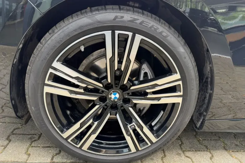 BMW 740 (Seria 7) din 2025 cu 5.052 km - oferta BMW231645 - foto 8