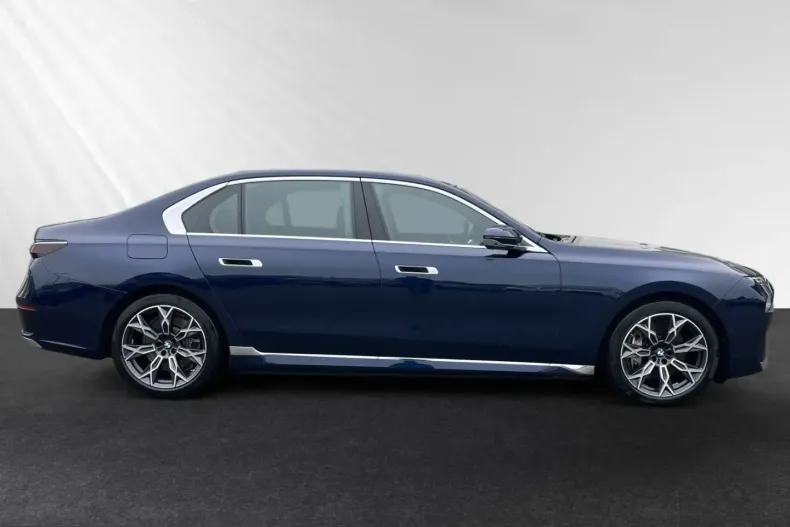 BMW 750 (Seria 7) din 2024 cu 19.150 km - oferta BMW231647 - foto 2
