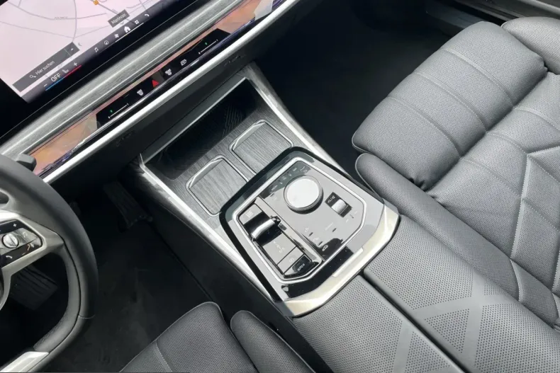 BMW 750 (Seria 7) din 2024 cu 19.150 km - oferta BMW231647 - foto 10