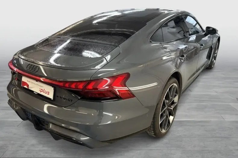 Audi RS e-tron GT din 2025 cu 12.575 km - oferta AUD231660 - foto 4