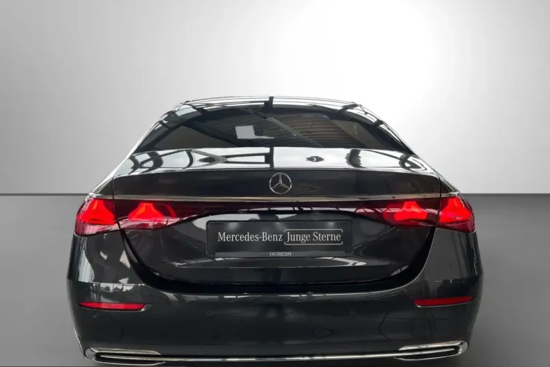Mercedes-Benz E 220 (Clasa E) din 2025 cu 11.492 km - oferta MER231662 - foto 6