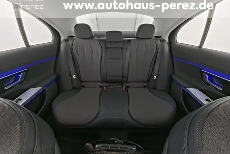 Mercedes-Benz E 200 (Clasa E) din 2024 cu 29.996 km - oferta MER231670 - foto 7