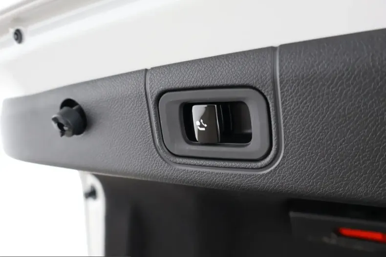 Mercedes-Benz E 53 AMG (Clasa E) din 2025 cu 13.972 km - oferta MER231671 - foto 22