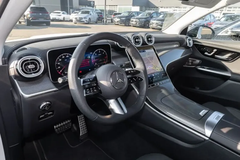 Mercedes-Benz GLC 220 (Clasa GLC) din 2025 cu 62.240 km - oferta MER231674 - foto 3