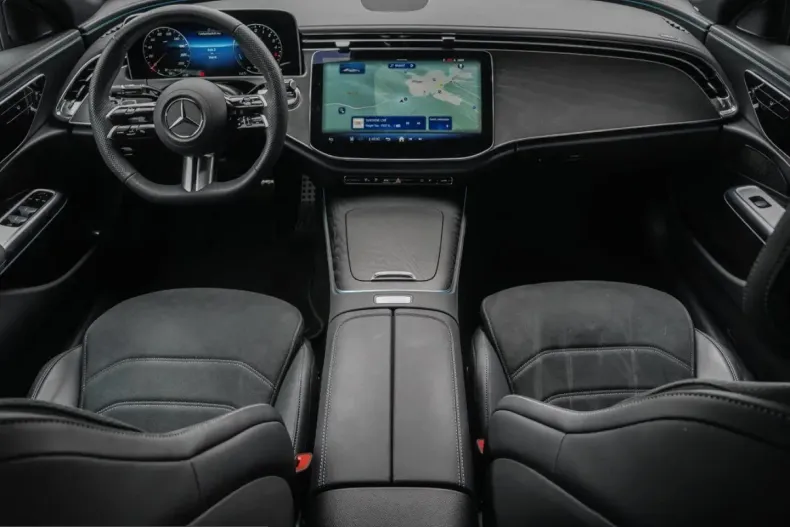Mercedes-Benz E 300 (Clasa E) din 2024 cu 30.620 km - oferta MER231675 - foto 10