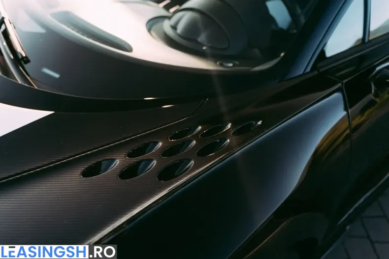 Bugatti Chiron din 2023 cu 2.585 km - oferta BUG231678 - foto 15
