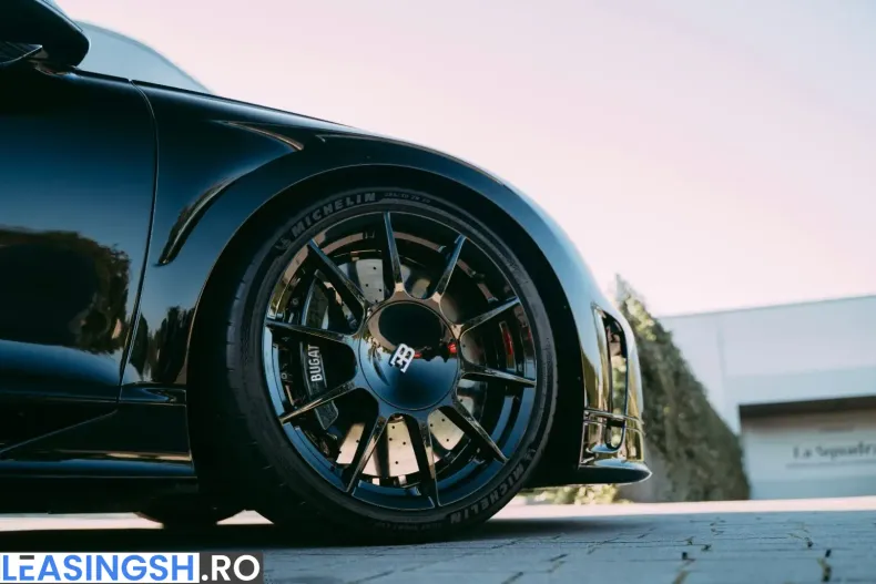 Bugatti Chiron din 2023 cu 2.585 km - oferta BUG231678 - foto 31